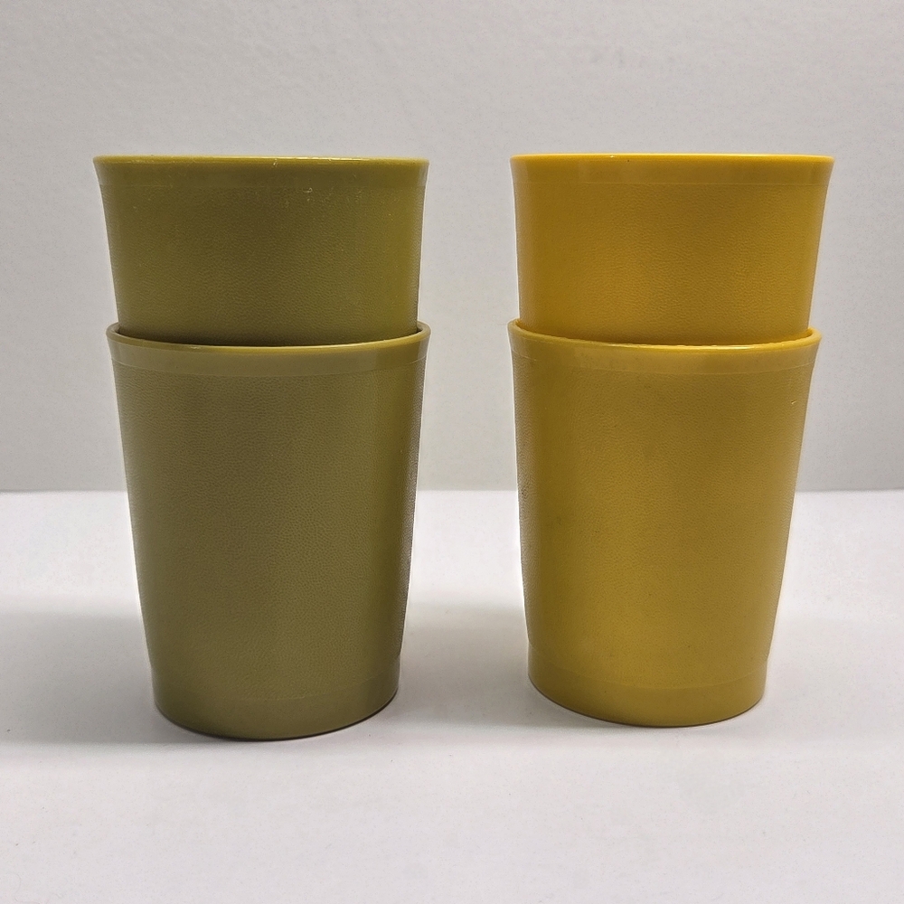 4x Tupperware Tumblers 6oz Vintage Harvest Yellow & Avocado Green Snack Cups